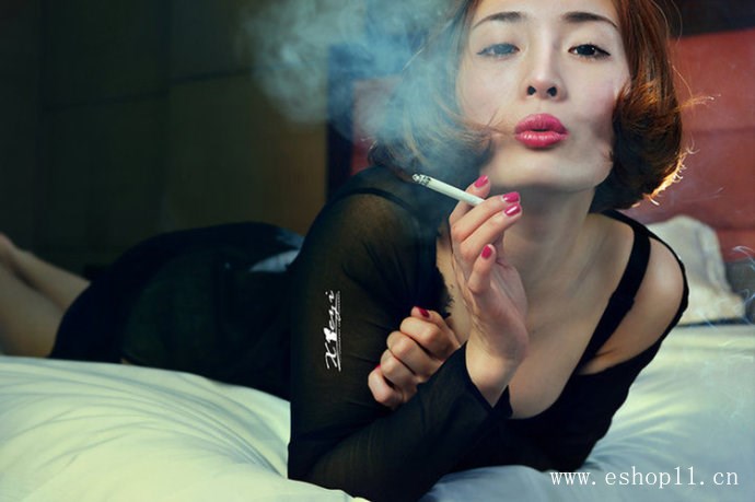 寂寞的女人会有哪些表现？女人想要了的暗示-第2张图片-爱薇女性网