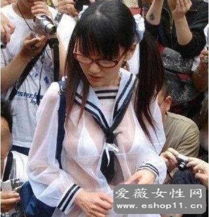 学校发半透明校服能看到内衣，日本校服告诉你这才叫透明-第1张图片-爱薇女性网
