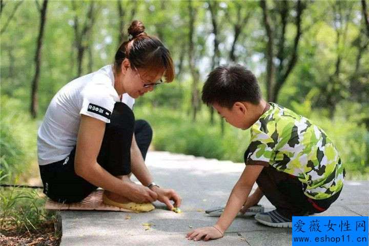 青春期叛逆的小孩没法管，读不懂小孩子的逆反，爸爸妈妈的一切做法都是徒劳-第3张图片-爱薇女性网